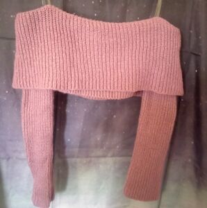 L Pink Off Shoulder Cropped top